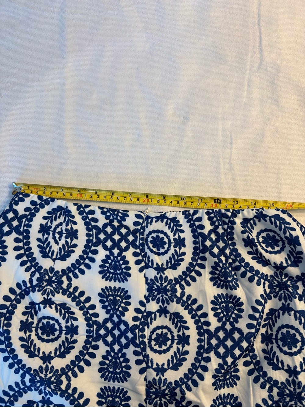 Blue and White Boho Print Knot Side Mini Skirt Size L - Picture 6 of 8